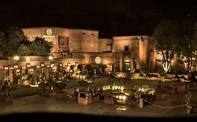 Serena Hotel