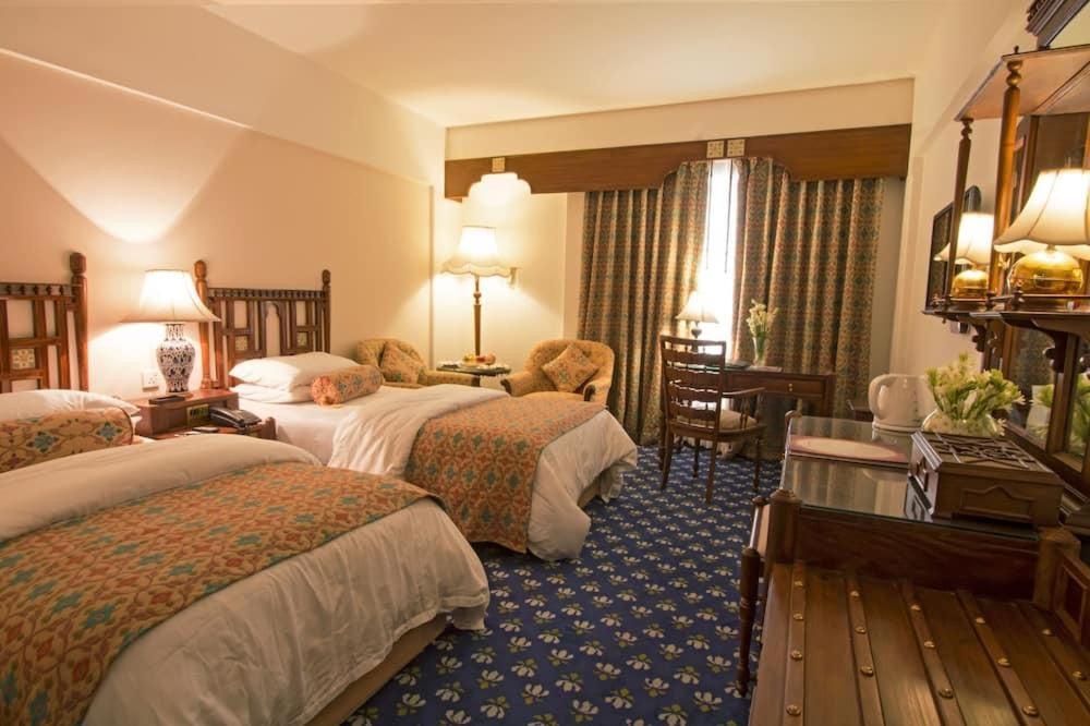 Faisalabad Serena Hotel Extérieur photo