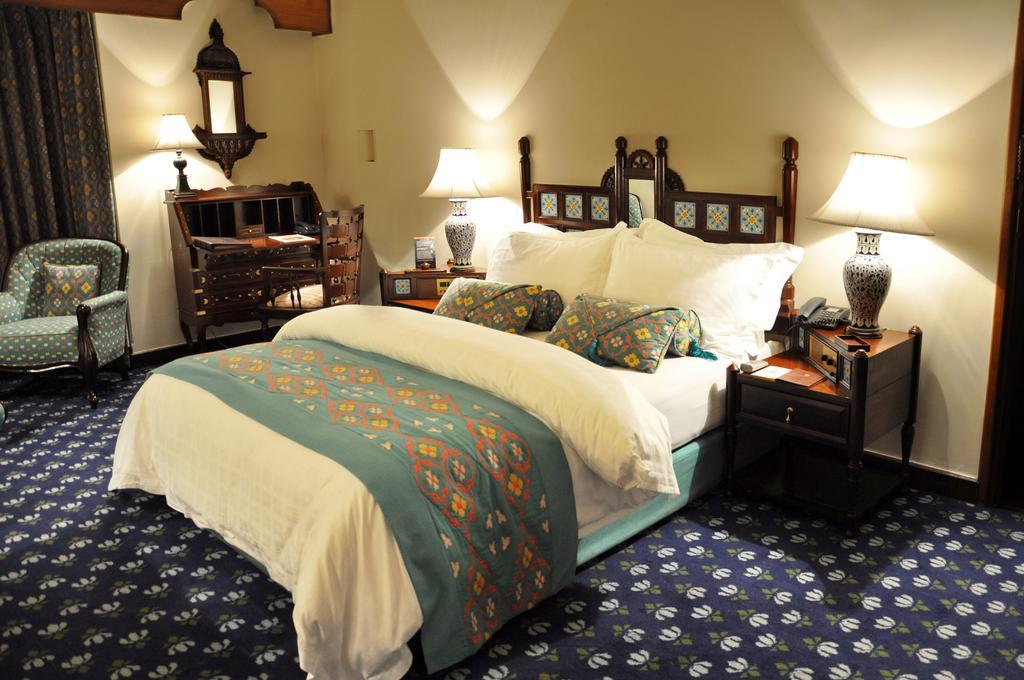 Faisalabad Serena Hotel Extérieur photo