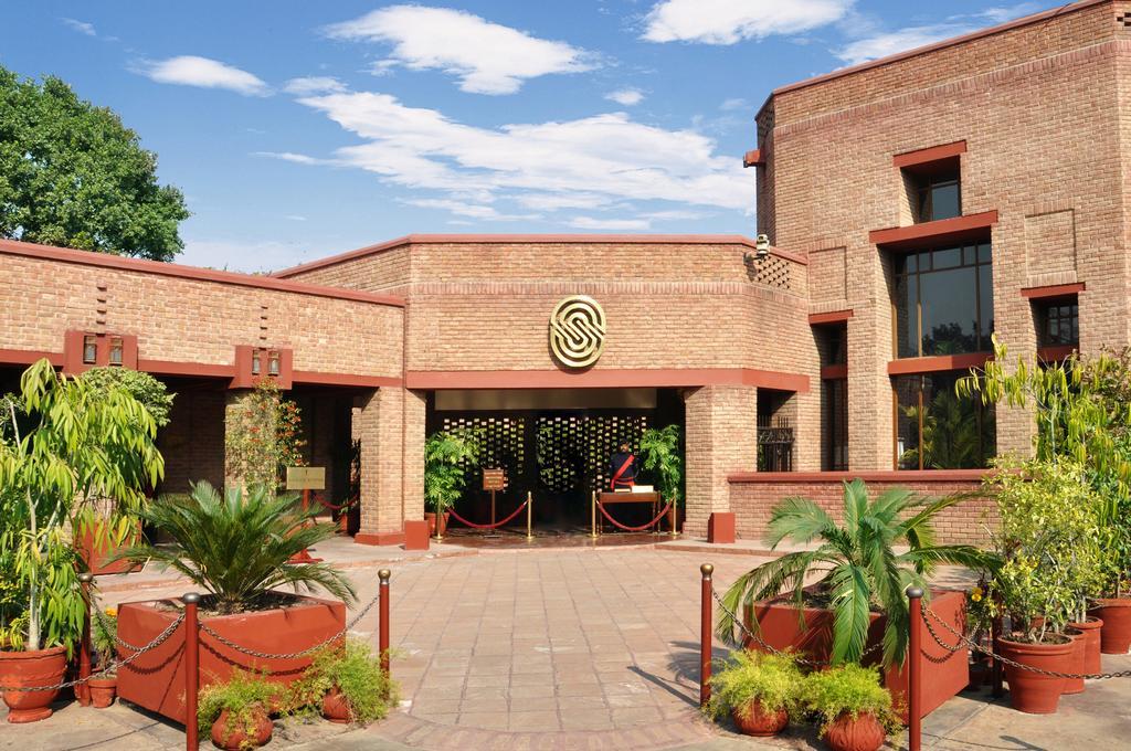 Faisalabad Serena Hotel Extérieur photo