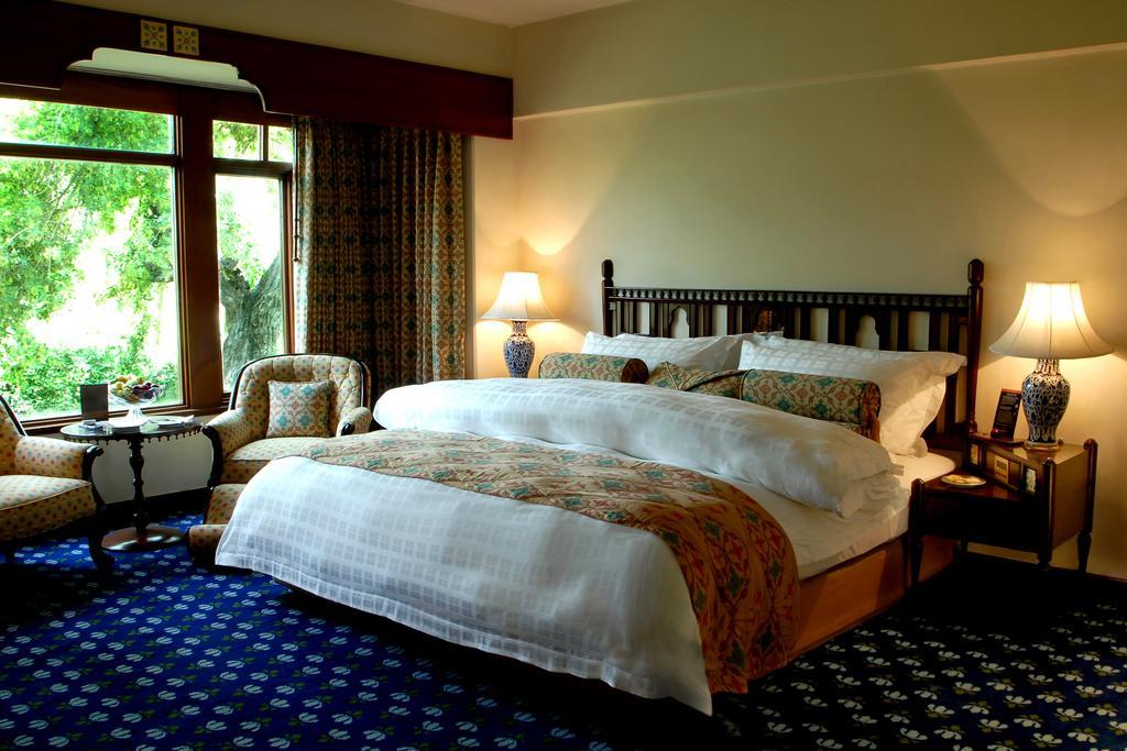 Faisalabad Serena Hotel Extérieur photo