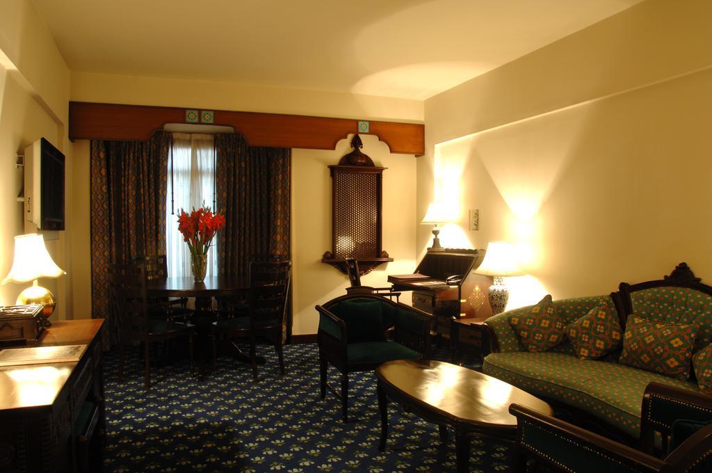 Faisalabad Serena Hotel Extérieur photo