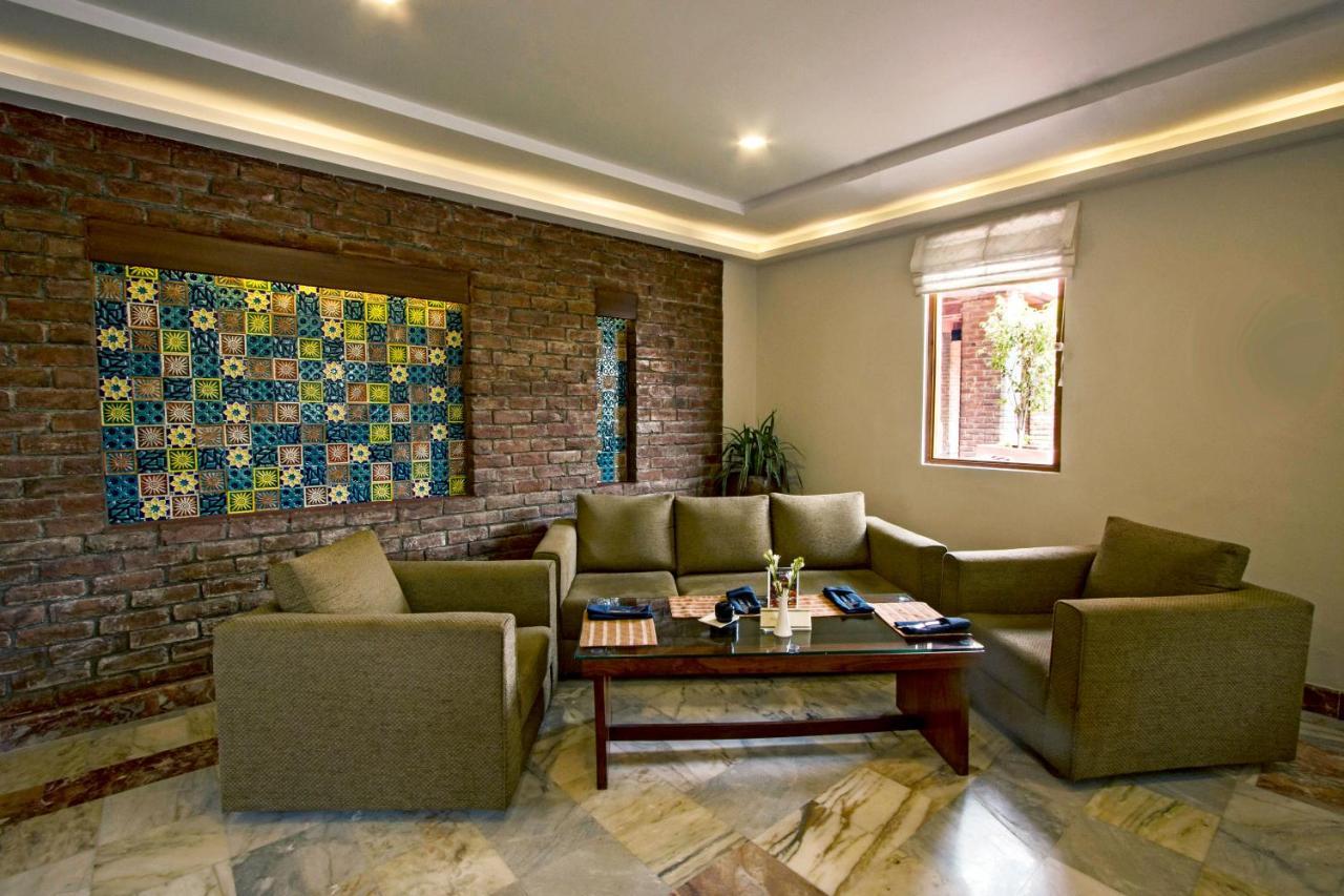 Faisalabad Serena Hotel Extérieur photo