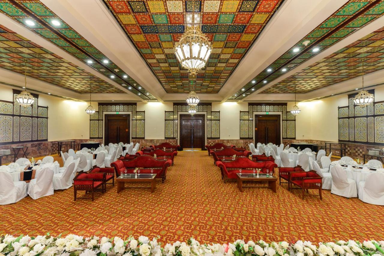 Faisalabad Serena Hotel Extérieur photo